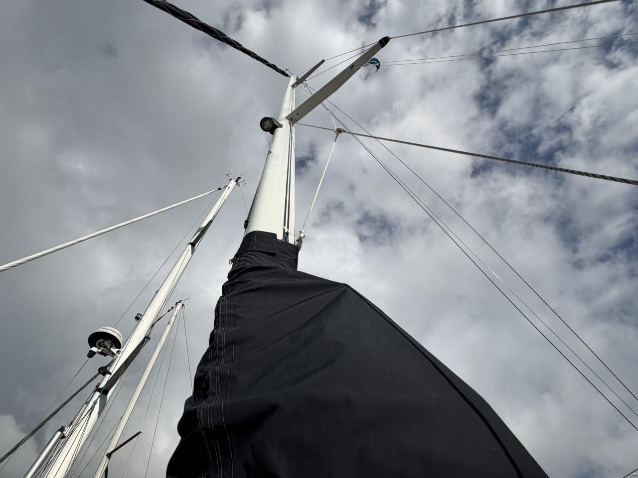 Impact Yachts 37