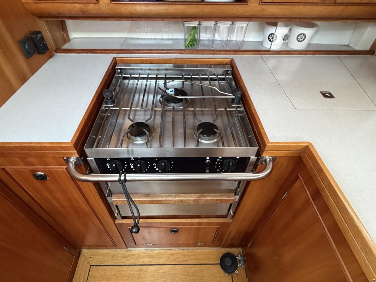 Impact Yachts 37