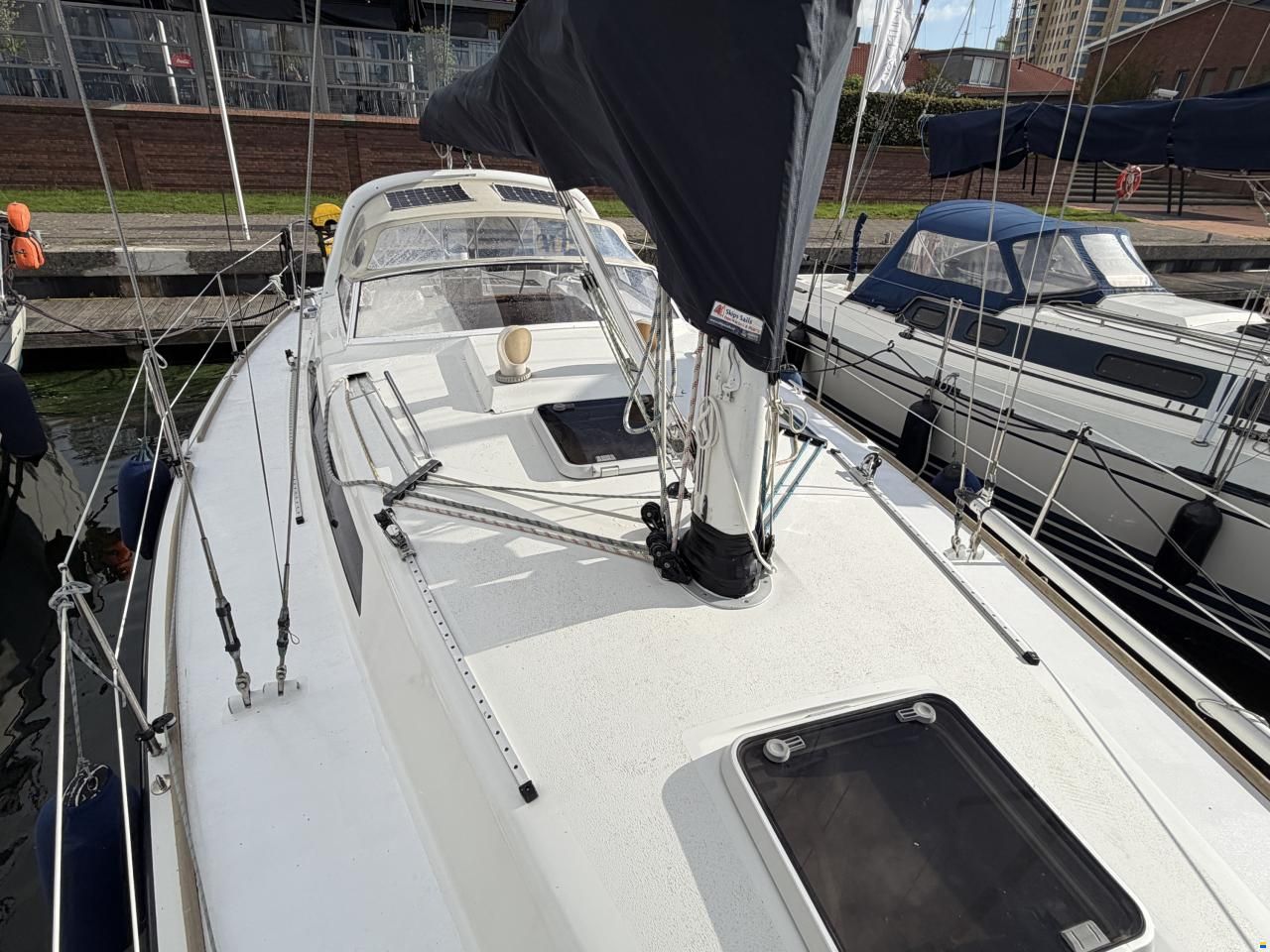 Impact Yachts 37