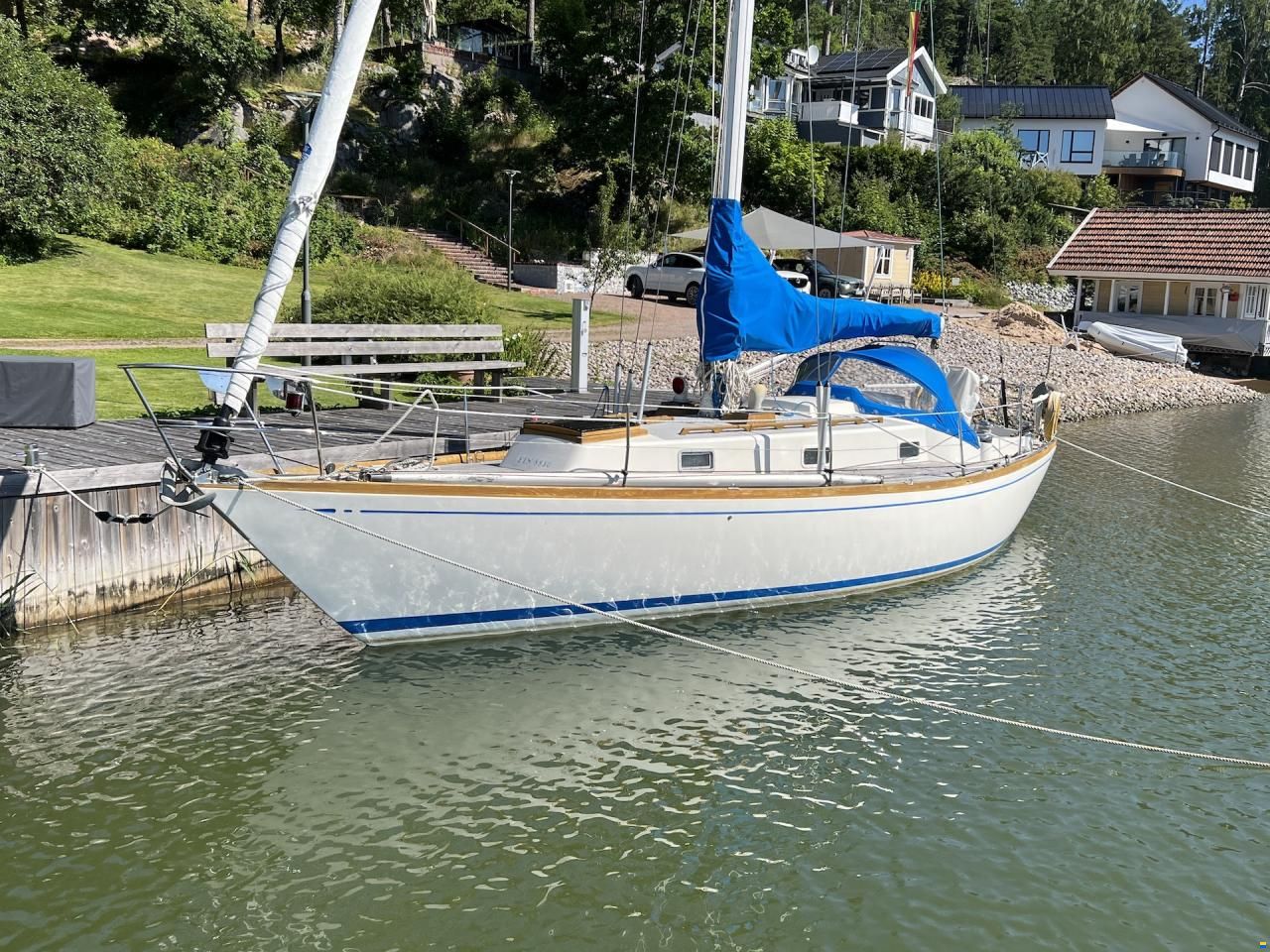 Nautors Swan 37