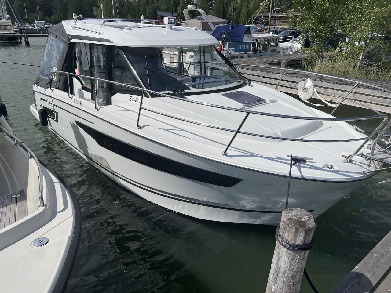 Jeanneau Merry Fisher 895