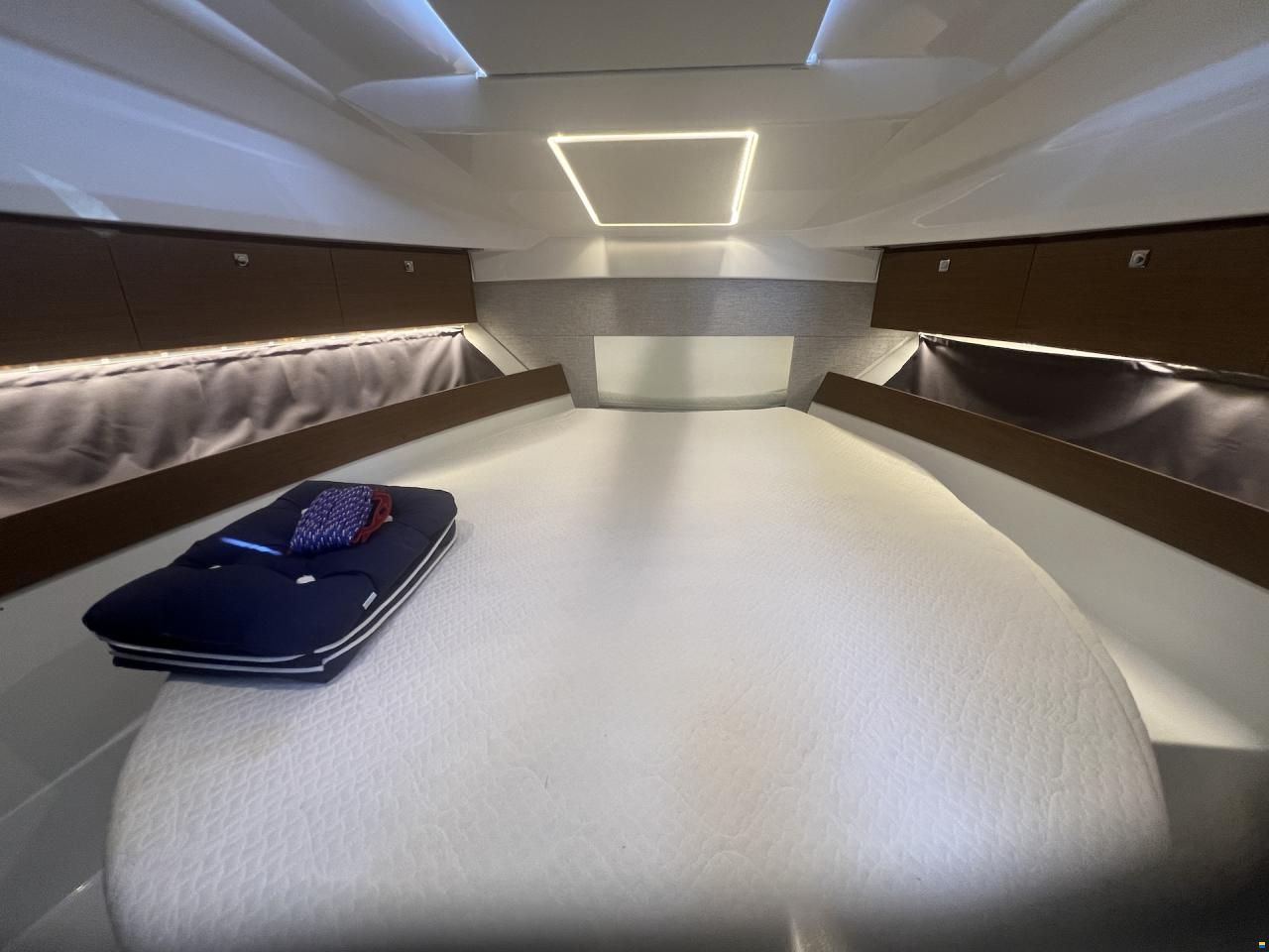 Jeanneau Merry Fisher 895