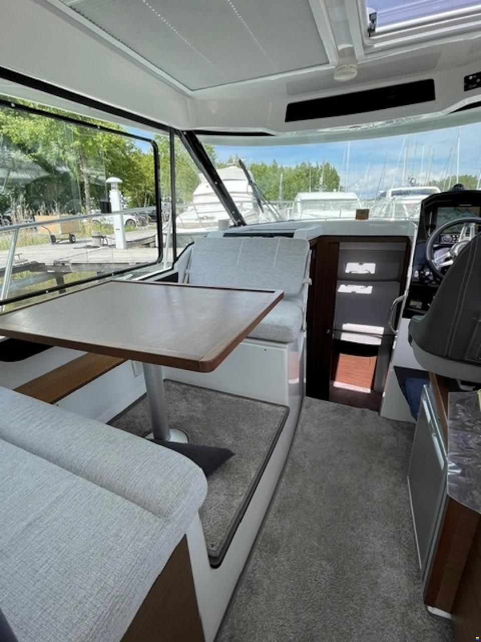 Jeanneau Merry Fisher 895