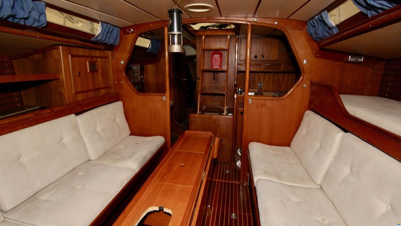 Nautors Swan 371