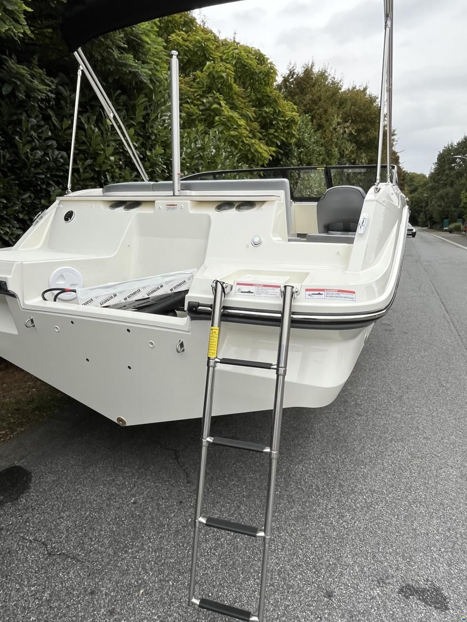 Bayliner V20