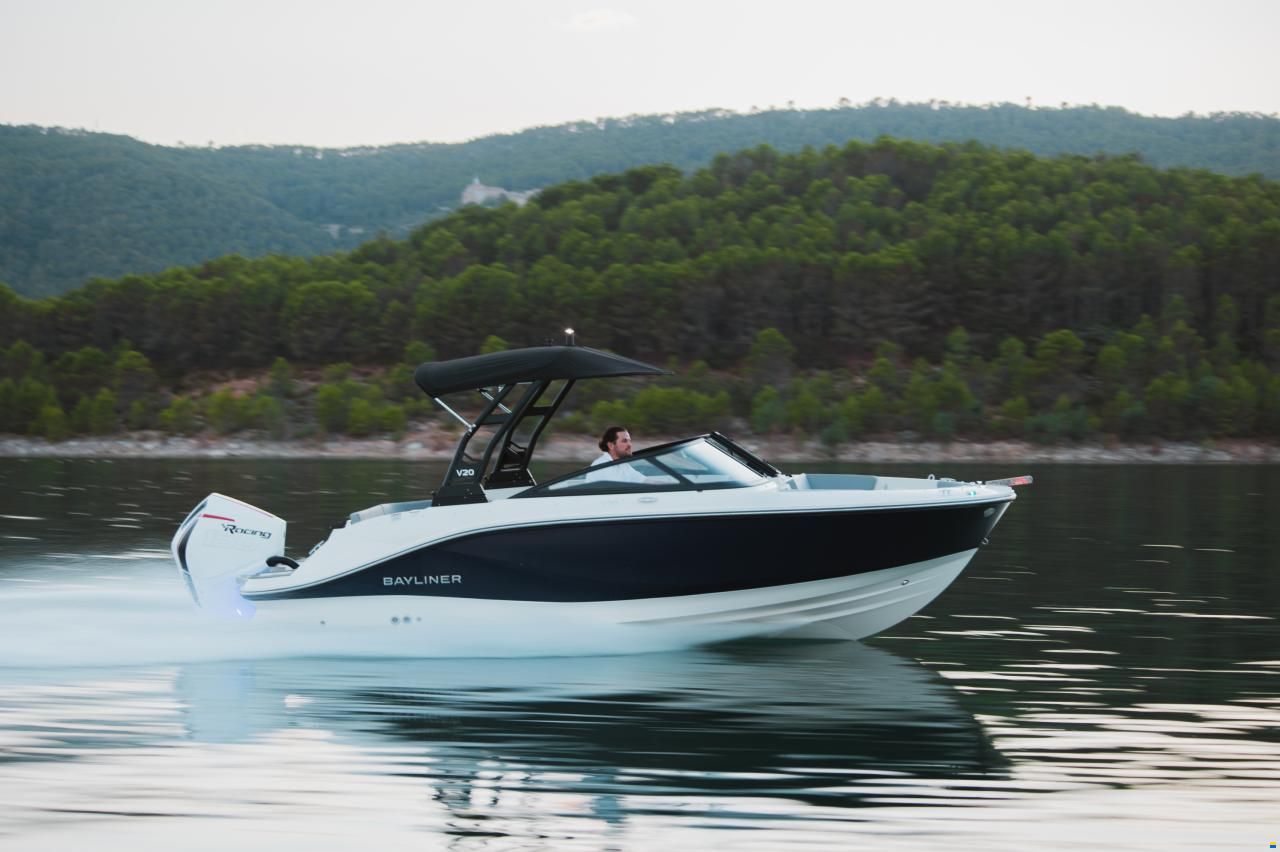 Bayliner V20