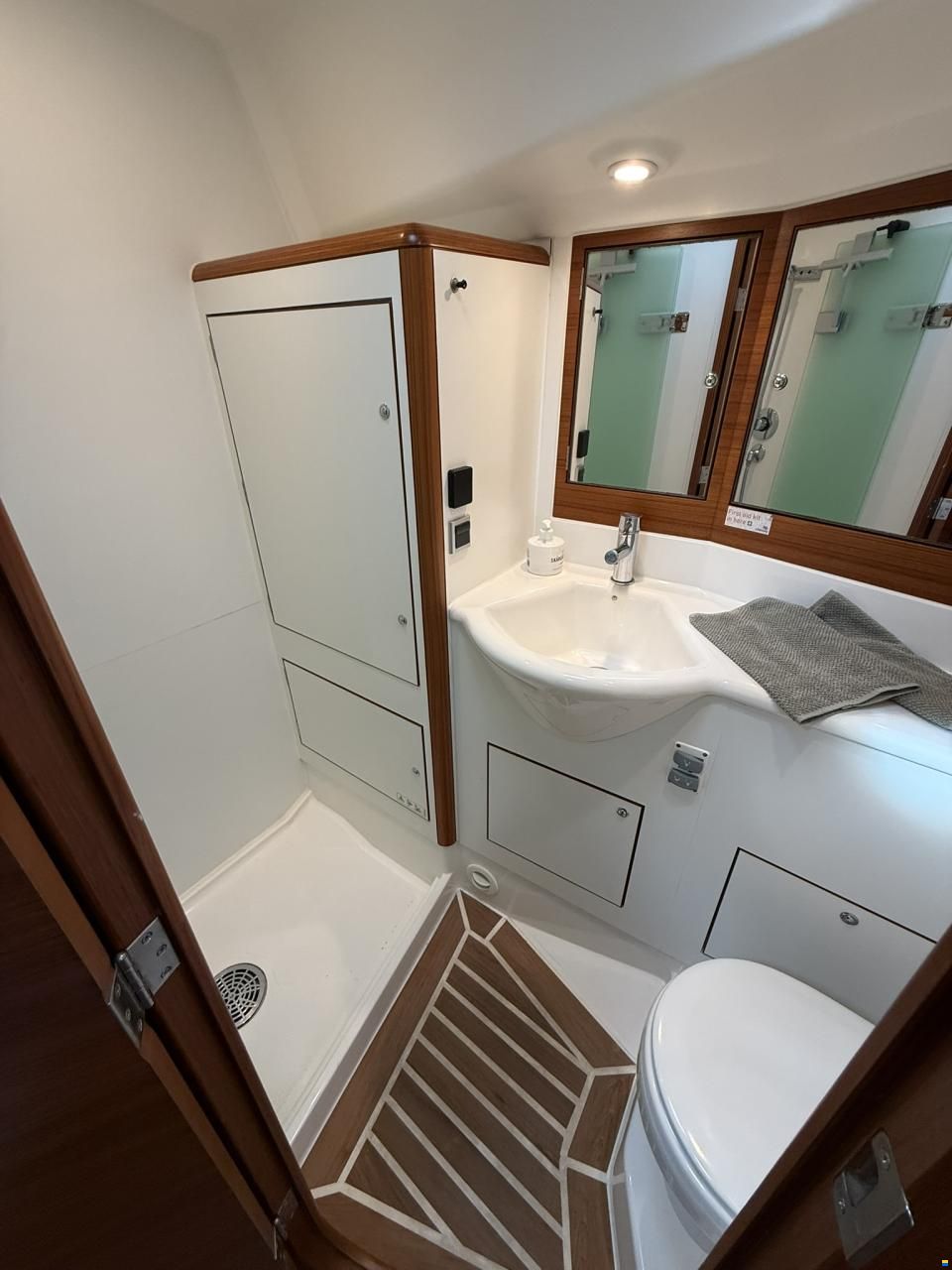 X-Yachts xc42
