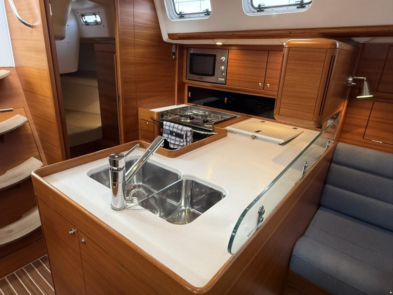 X-Yachts xc42