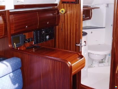 Bavaria 32