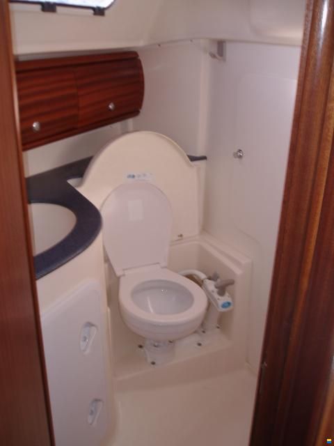 Bavaria 32