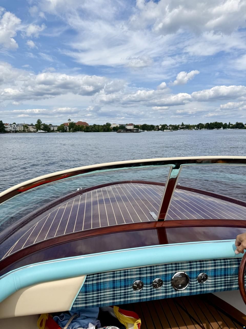 Nostalgia Lago 660 - 15 PS Außenborder