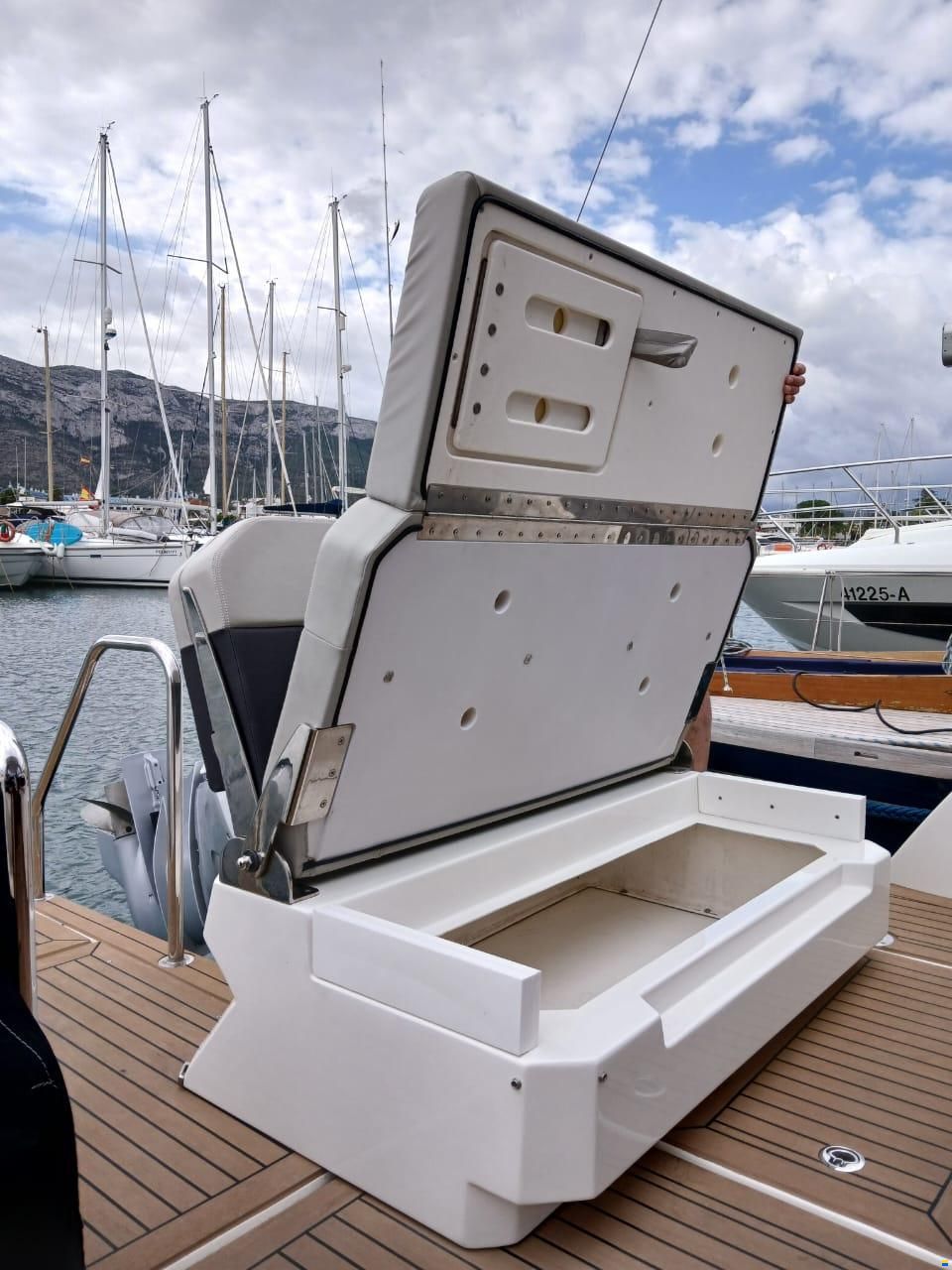 Aquila Catamarans 32 Sport