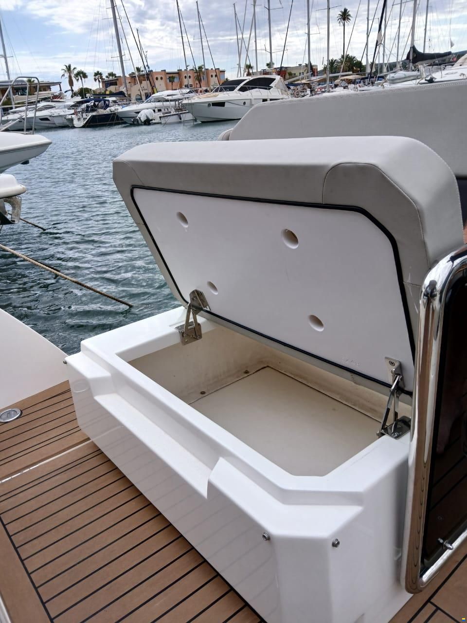 Aquila Catamarans 32 Sport