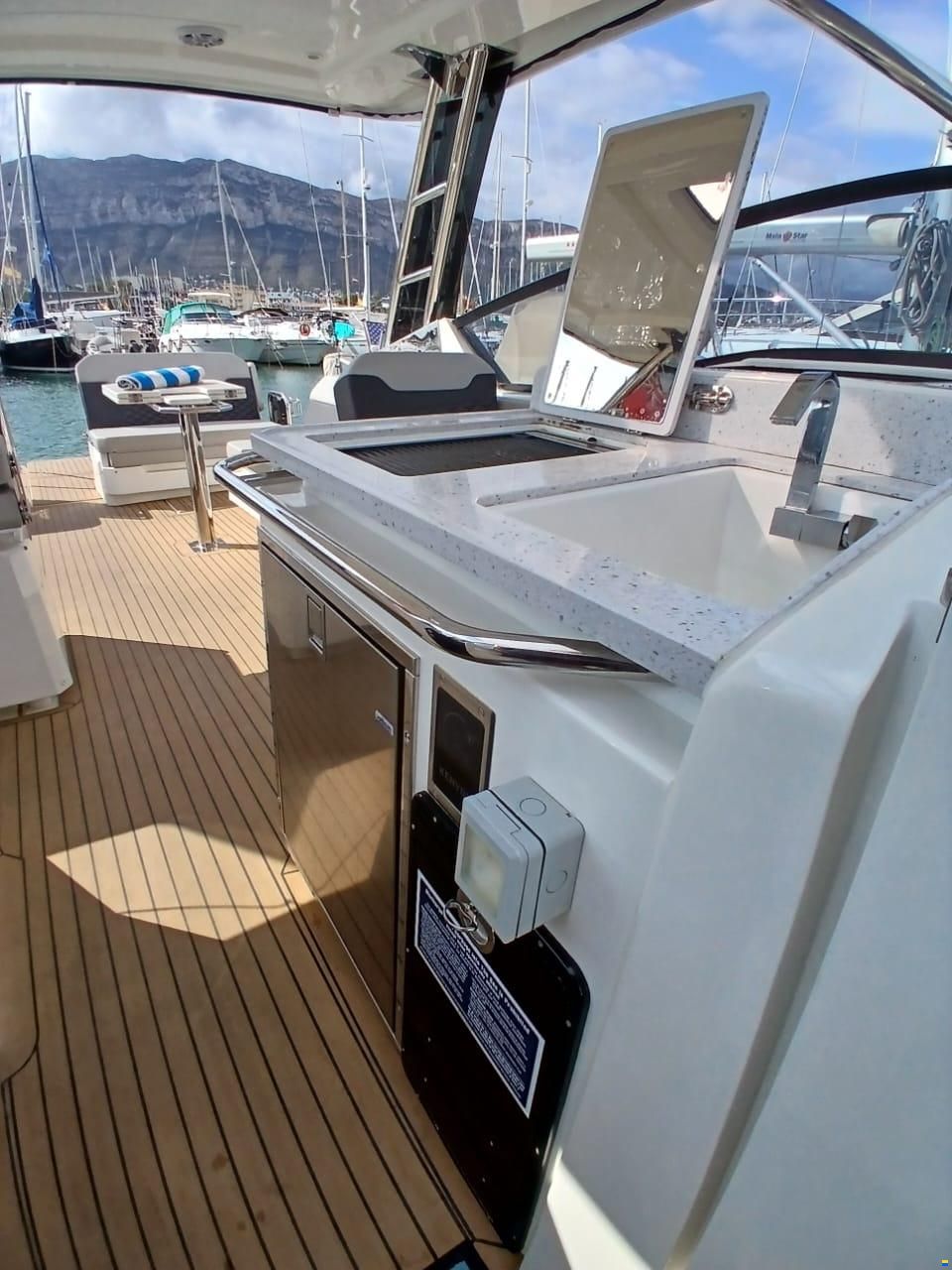 Aquila Catamarans 32 Sport