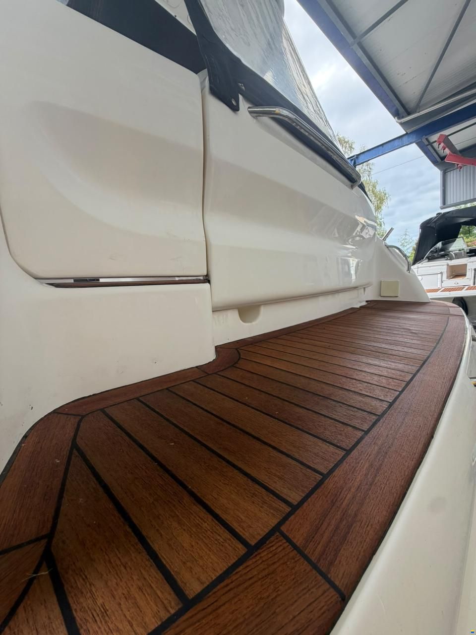 Sealine S28