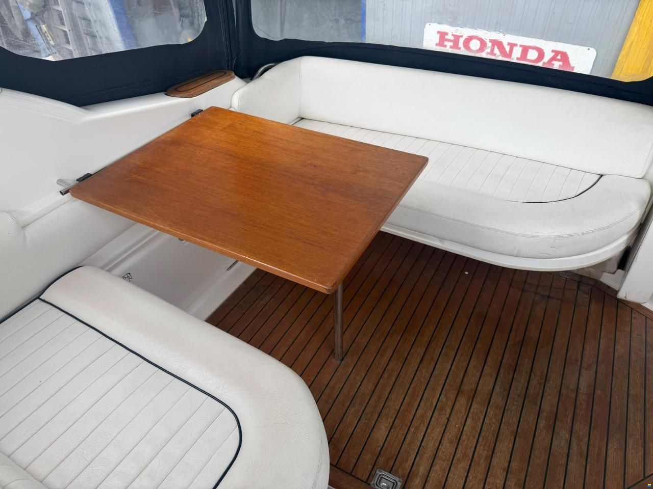 Sealine S28