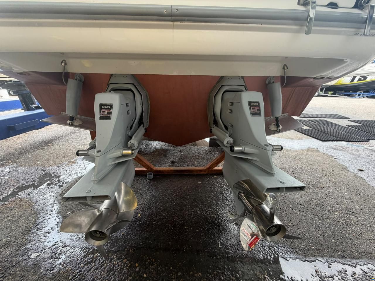 Sealine S28