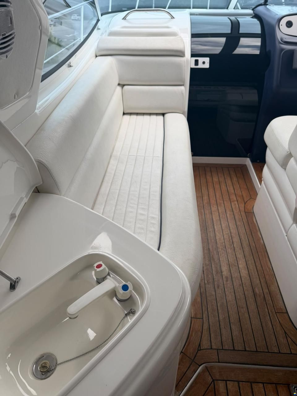 Sealine S28