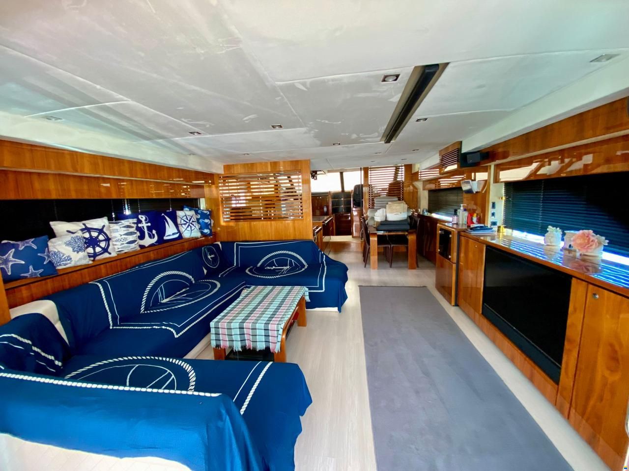 Fairline Squadron 68