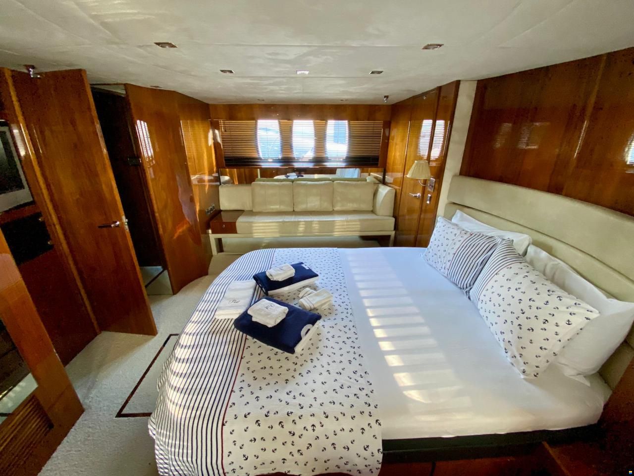 Fairline Squadron 68