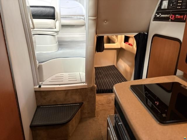 Crownline 250 CR, Bj. 2007 bei Yachtagentur Döring