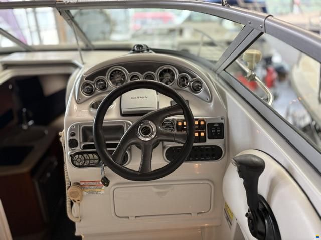 Crownline 250 CR, Bj. 2007 bei Yachtagentur Döring
