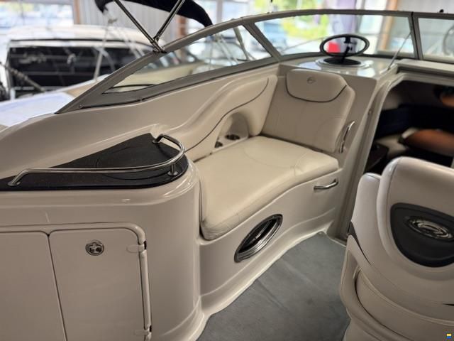 Crownline 250 CR, Bj. 2007 bei Yachtagentur Döring