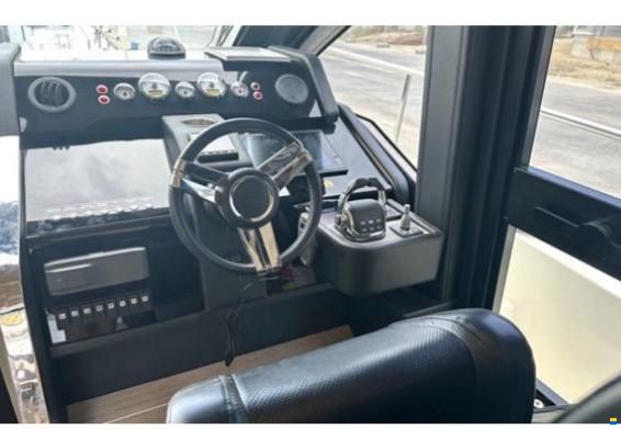 Cranchi E52F