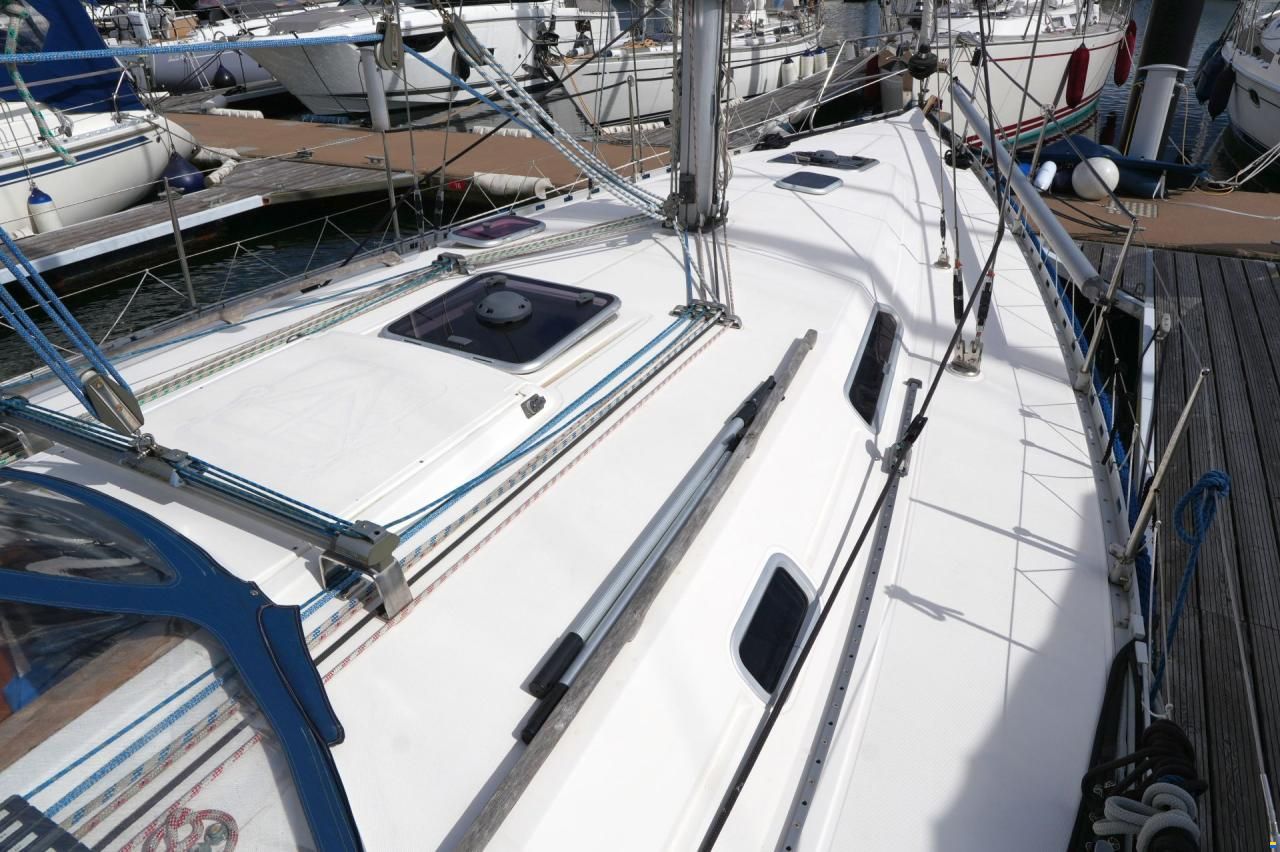 Dufour 38 Classic