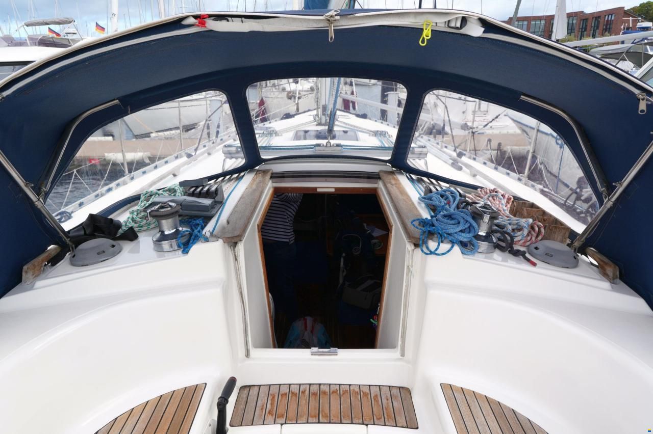 Dufour 38 Classic