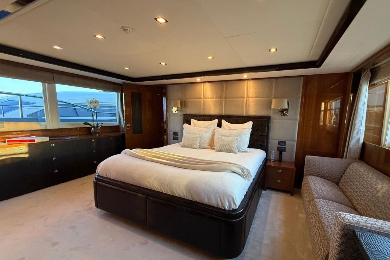 Princess 32M