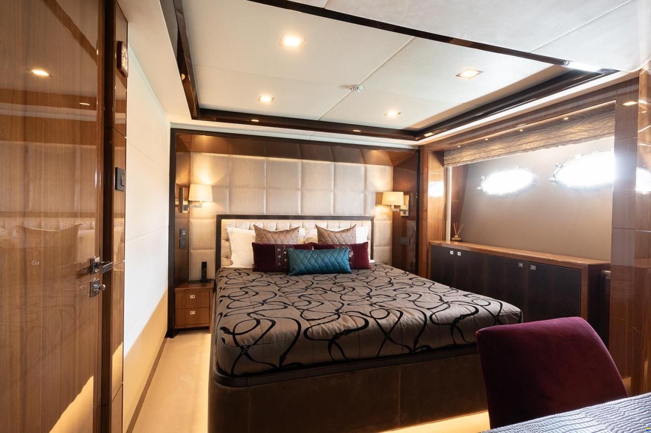 Princess 32M
