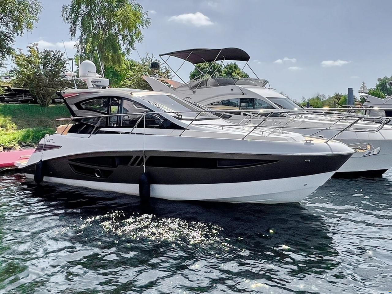 Cobrey 33 HT