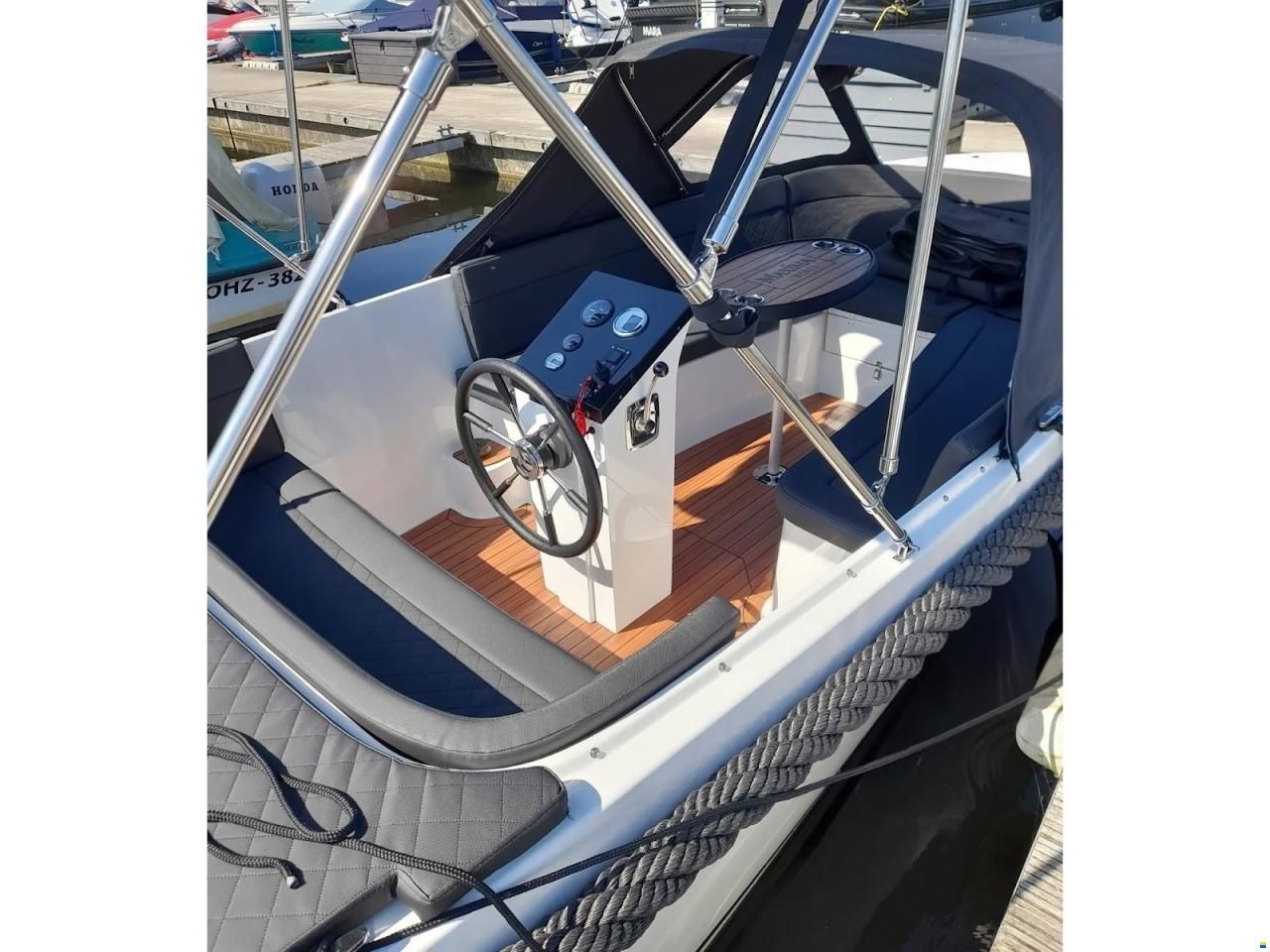 Maxima 600