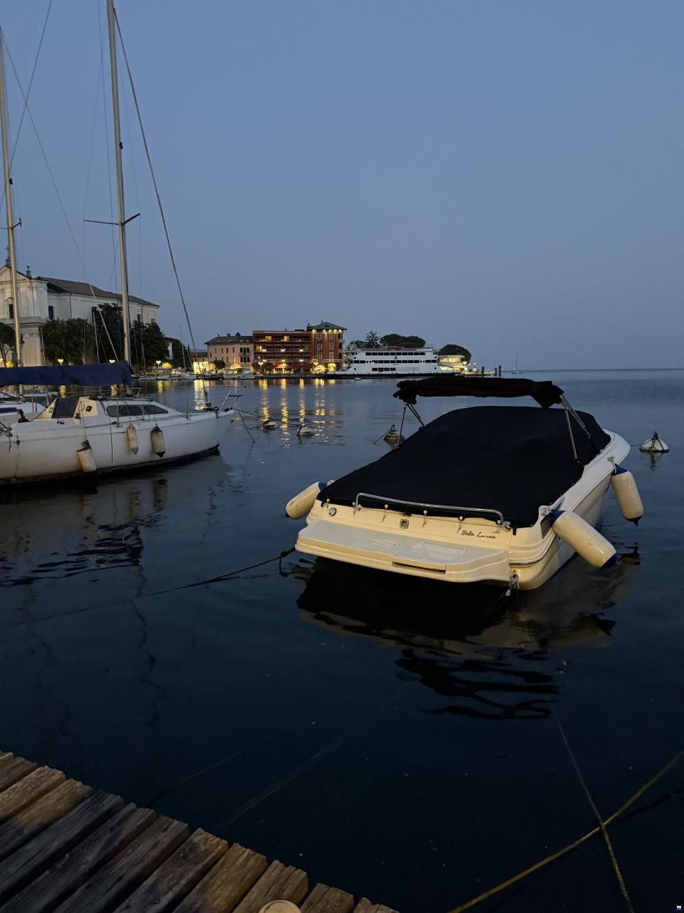 Sea Ray 220 Sun Sport Europe (SSE)