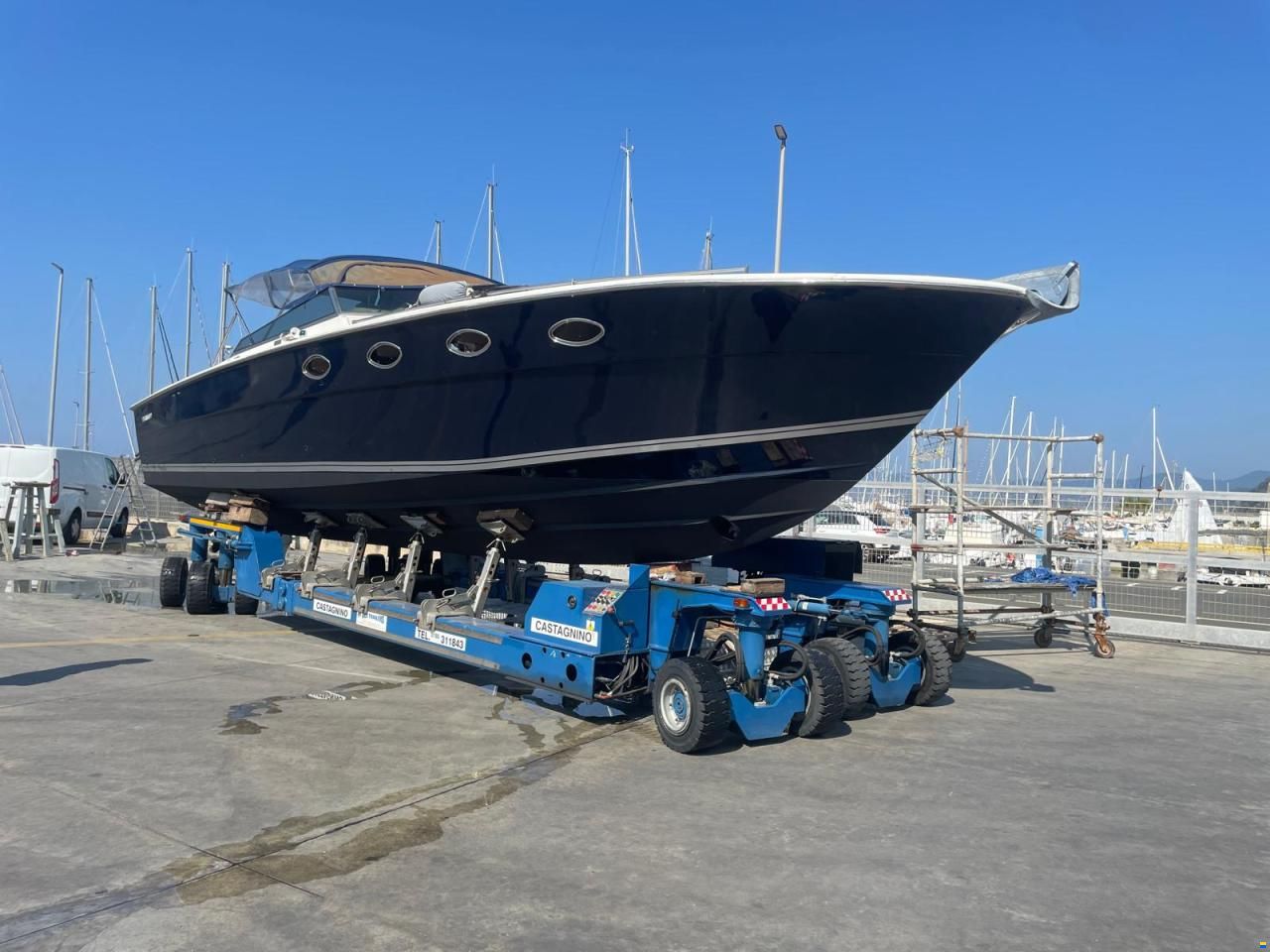 Tornado 38 Flush Deck