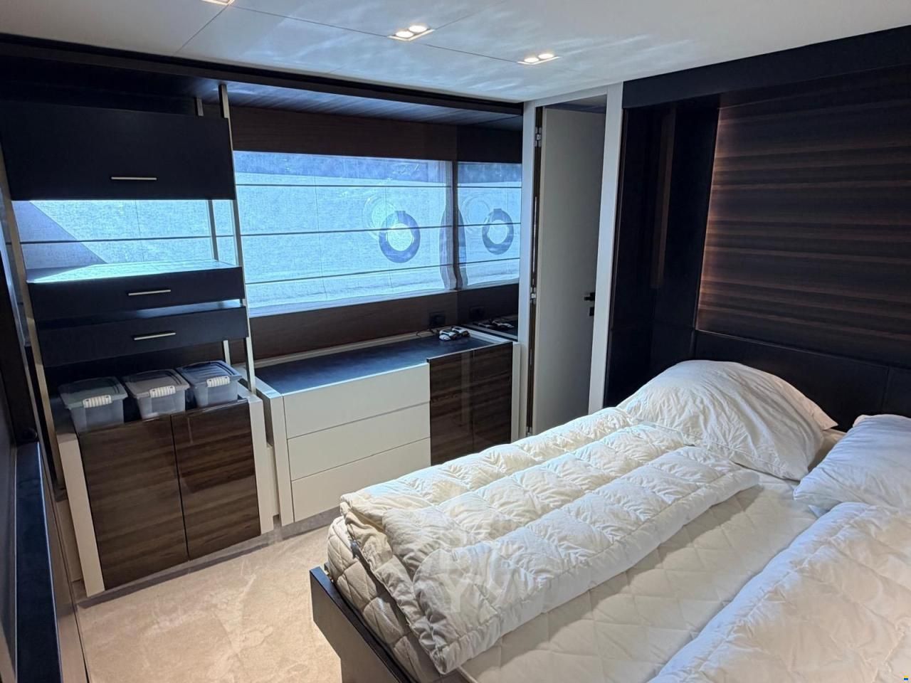 Ferretti 670