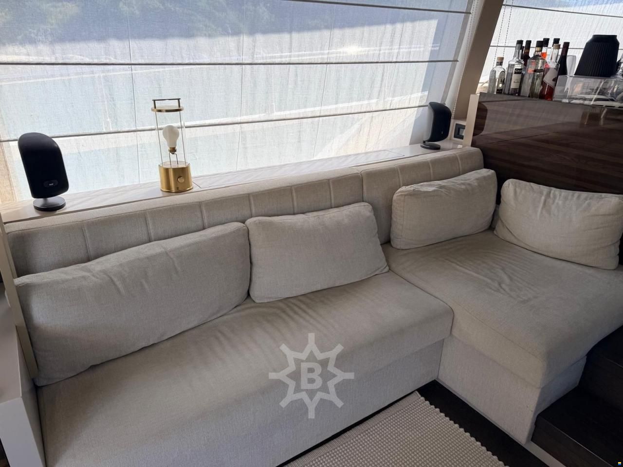Ferretti 670