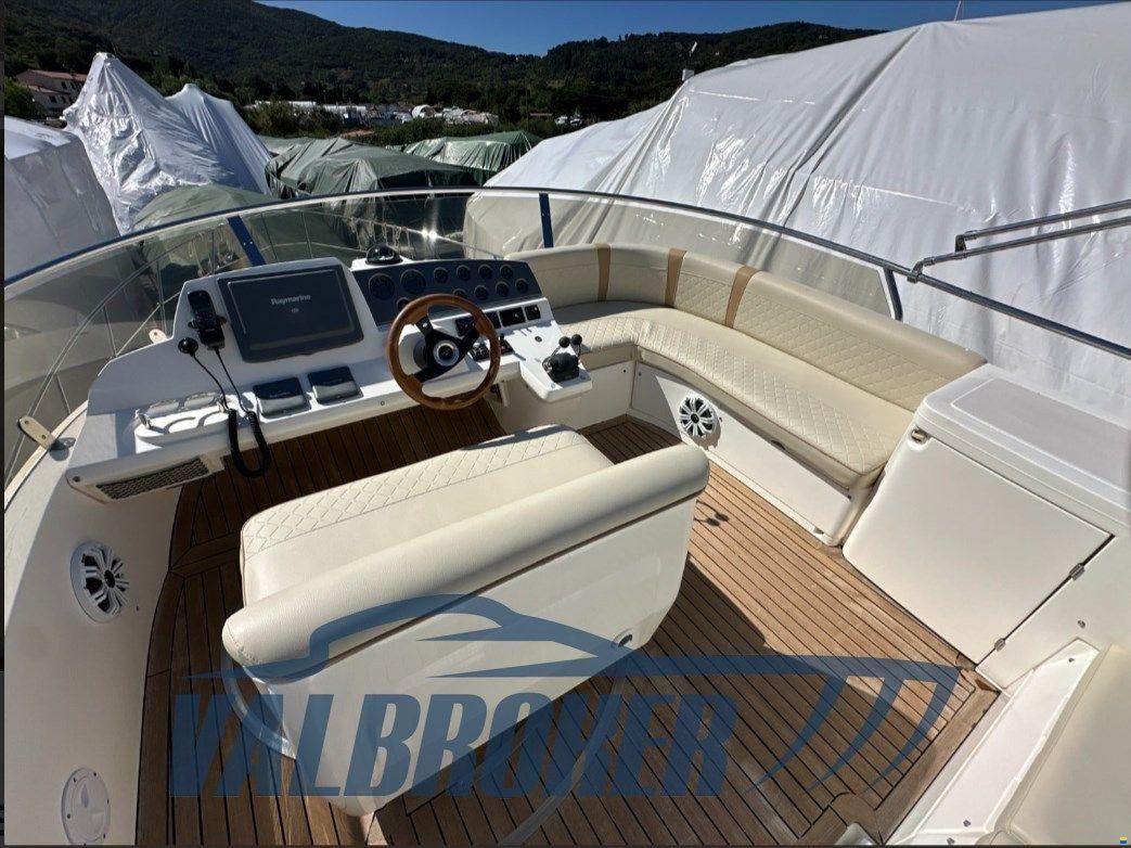 Sealine F 42/5