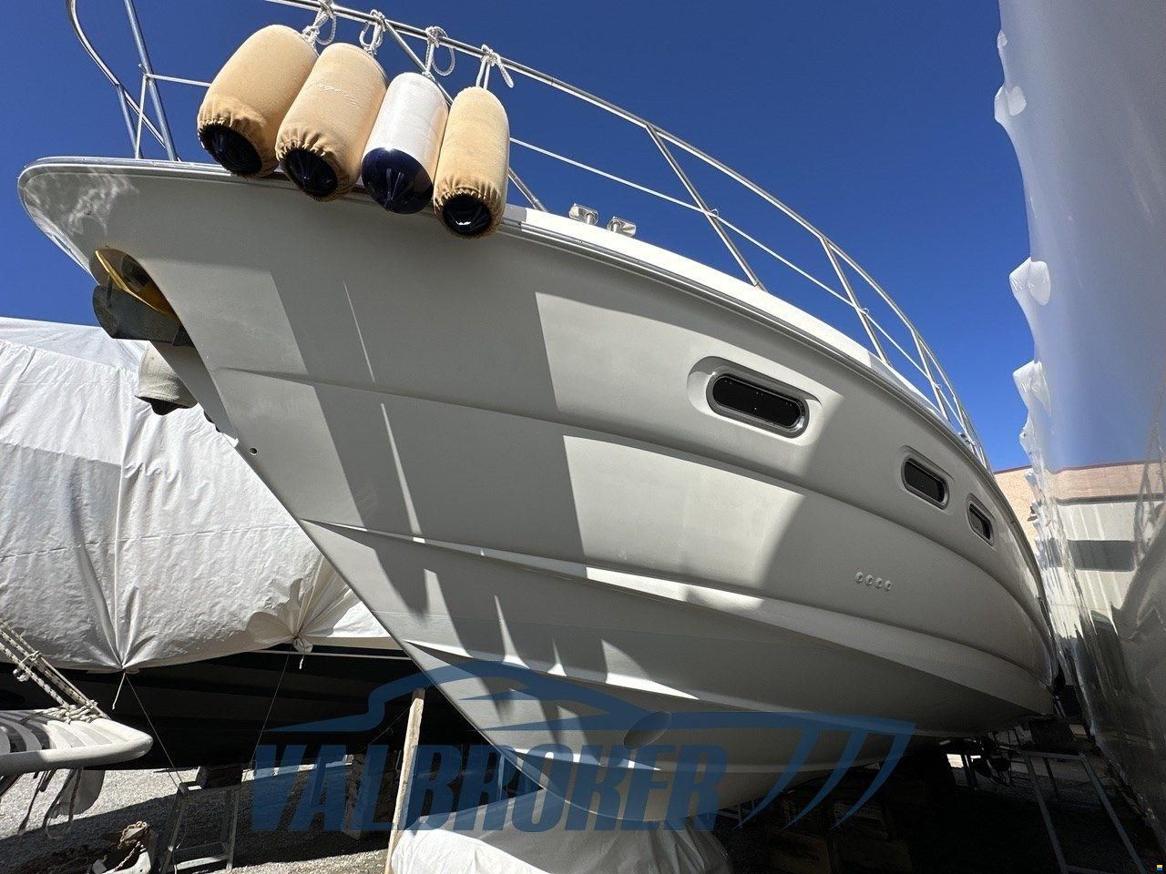 Sealine F 42/5