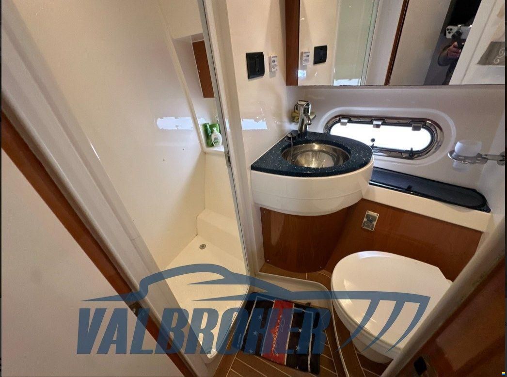 Sealine F 42/5