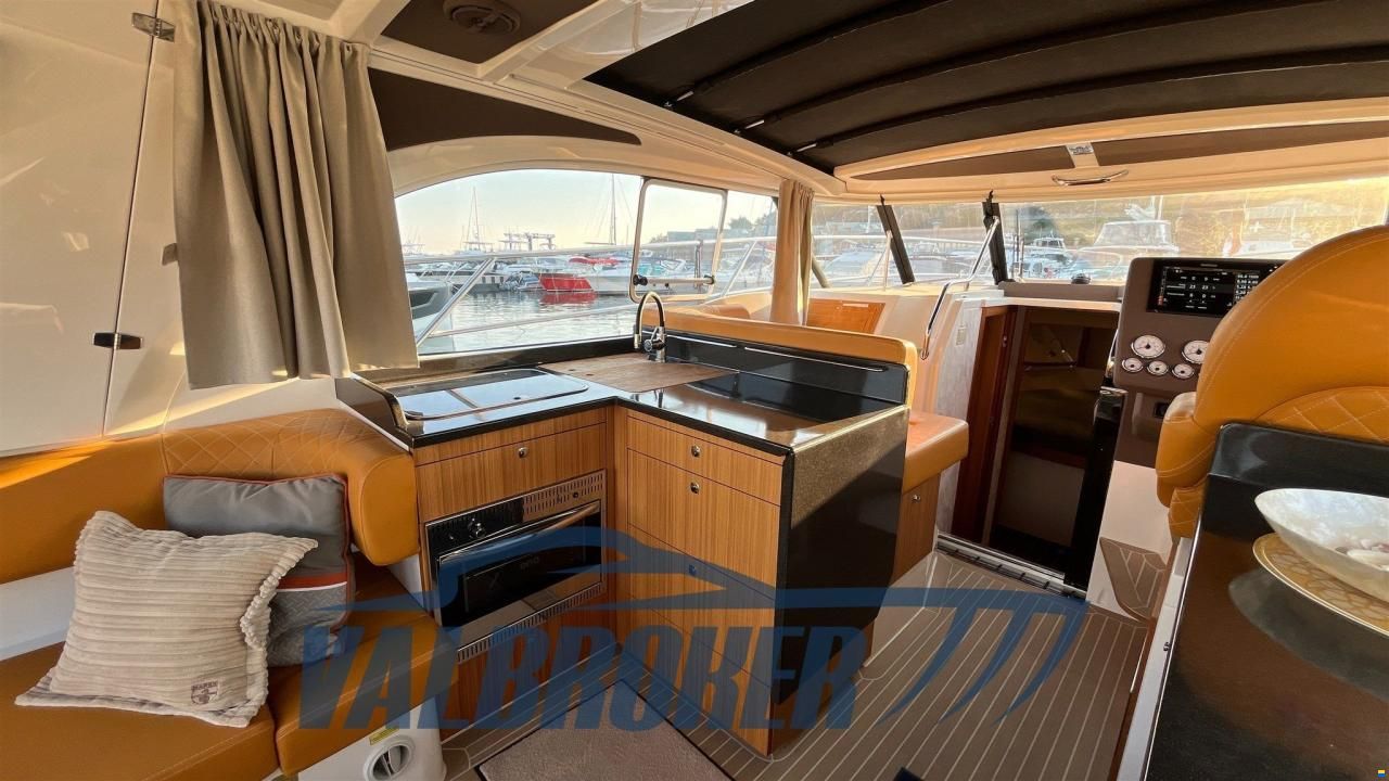 Marex 360 Cabriolet Cruiser