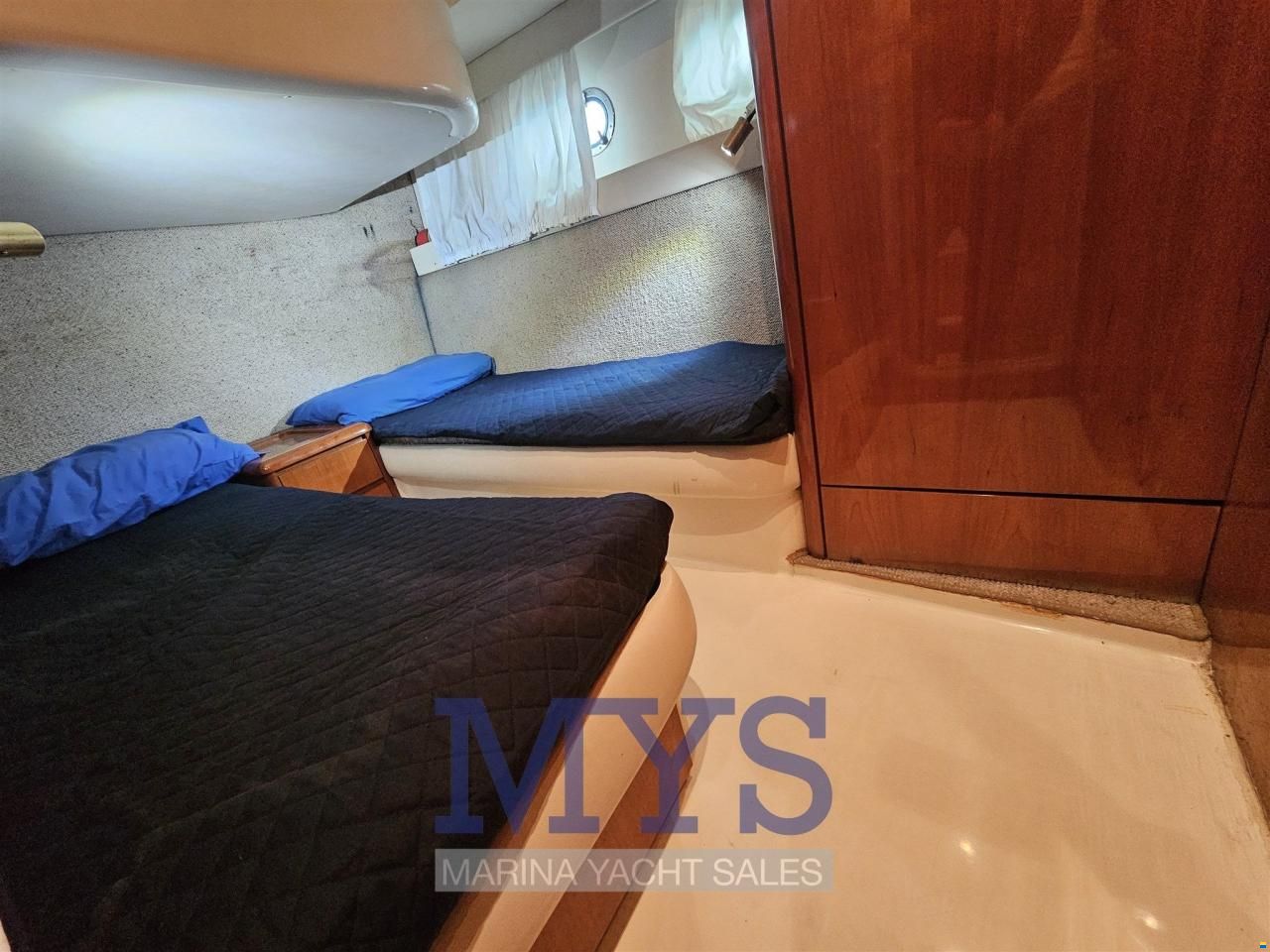 Azimut 43