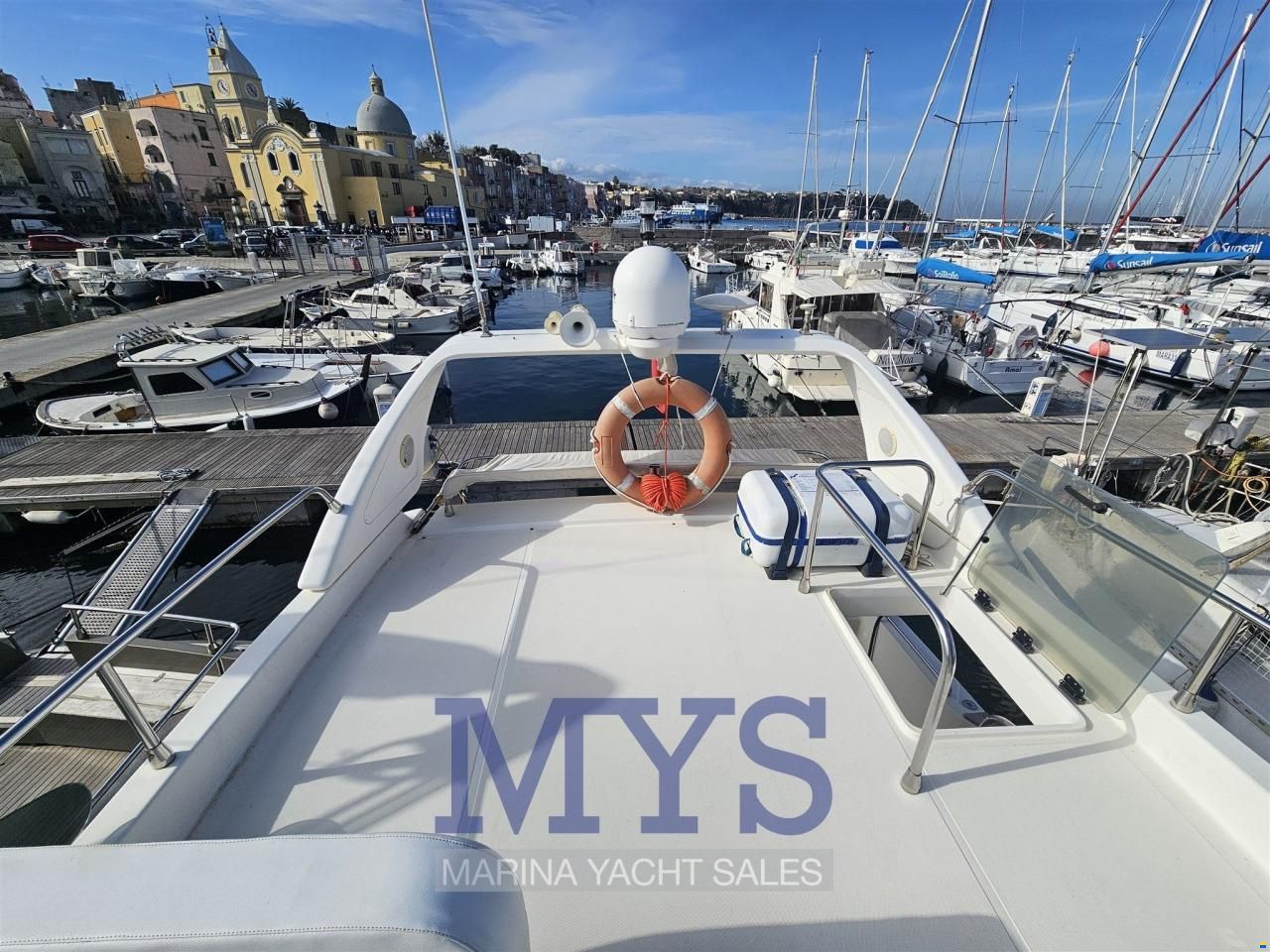 Azimut 43