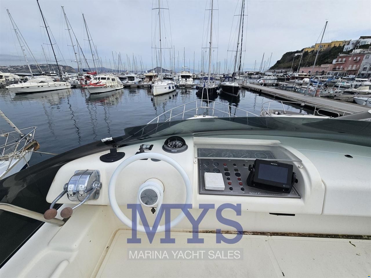 Azimut 43