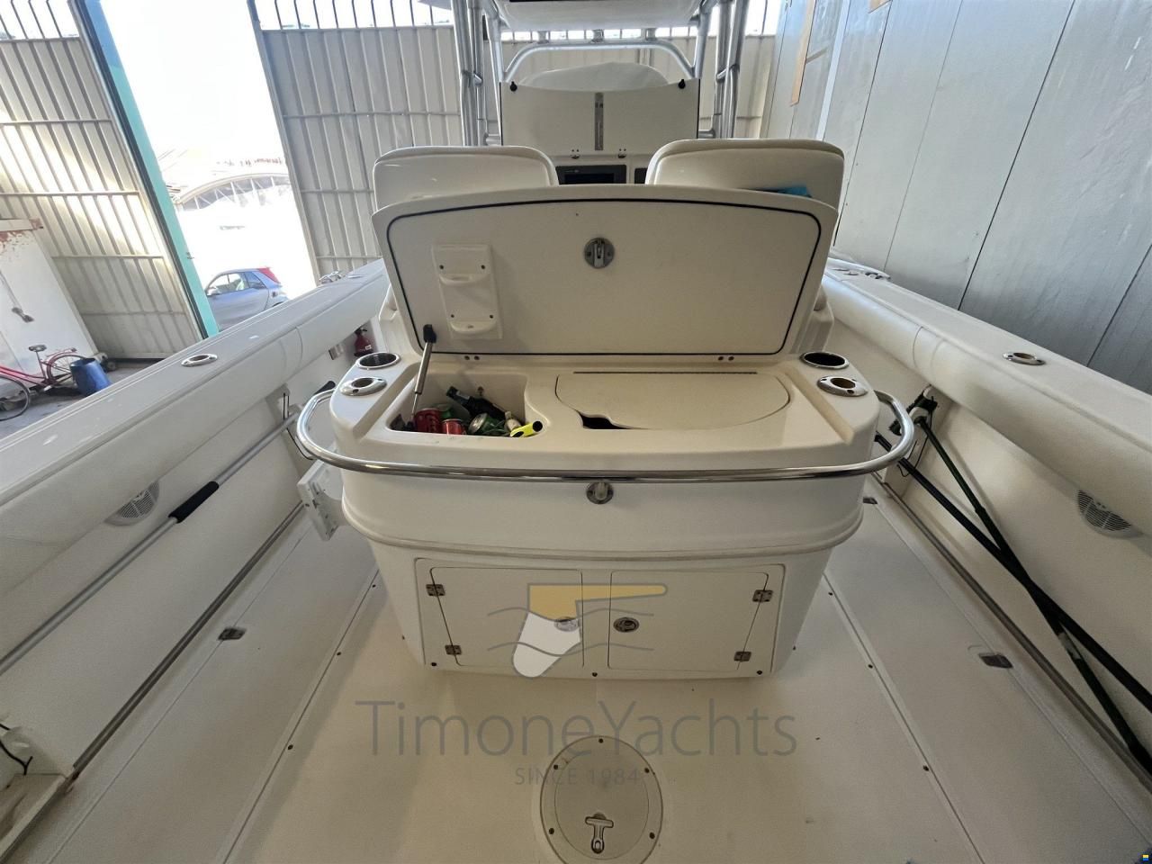 Boston Whaler OUTRAGE 320