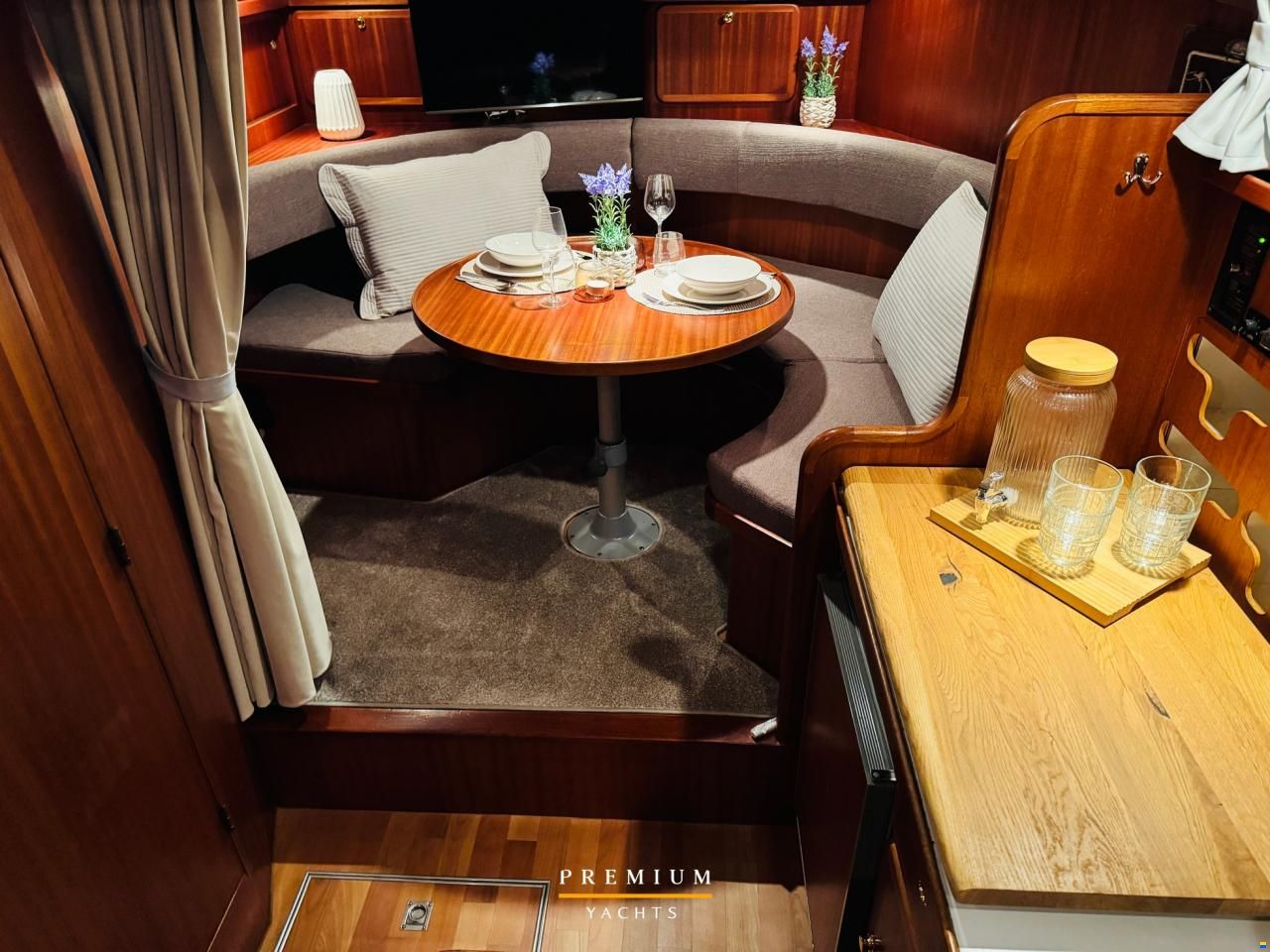 Linssen Dutch Sturdy 320AC