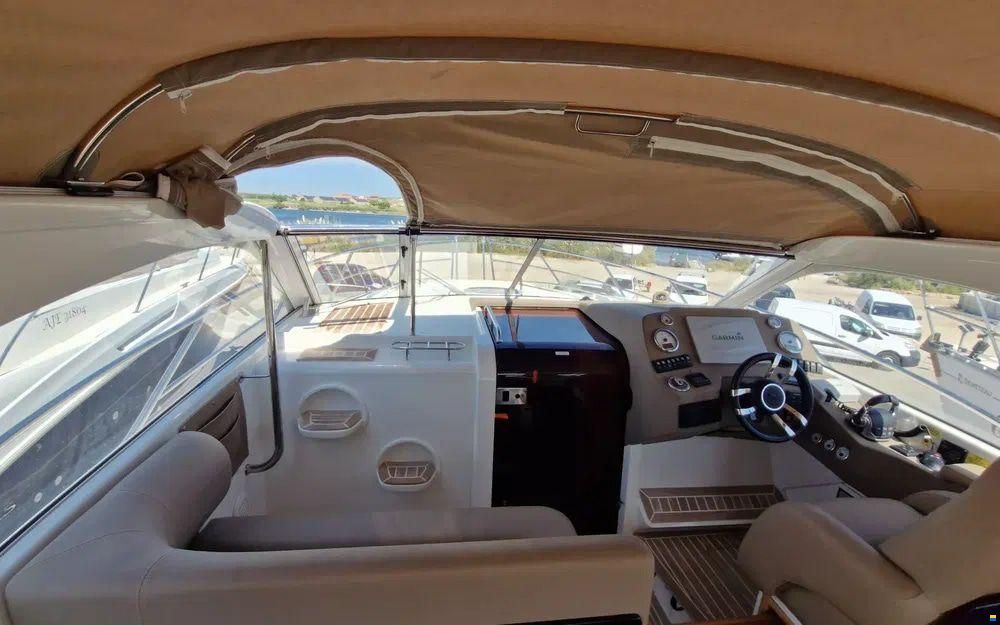 Marex 350 CC Cabriolet Cruiser