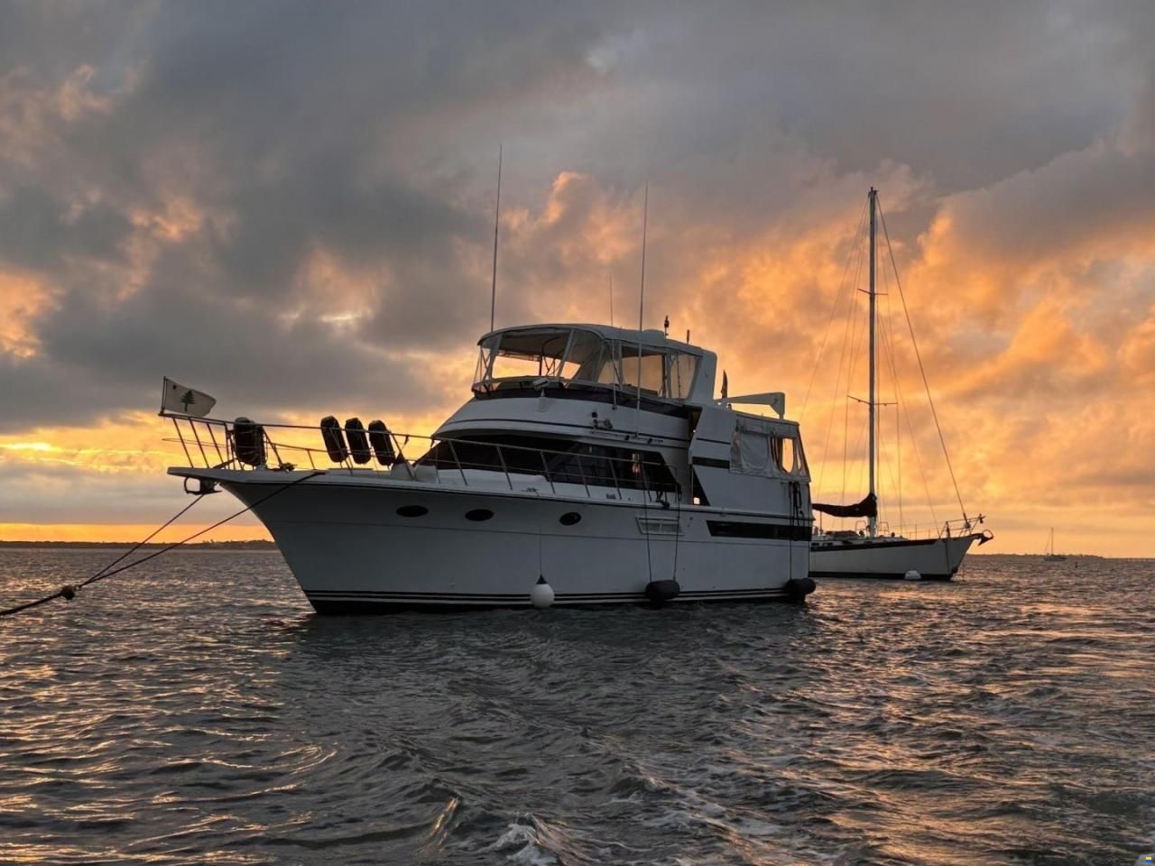 Californian 48 Sundeck