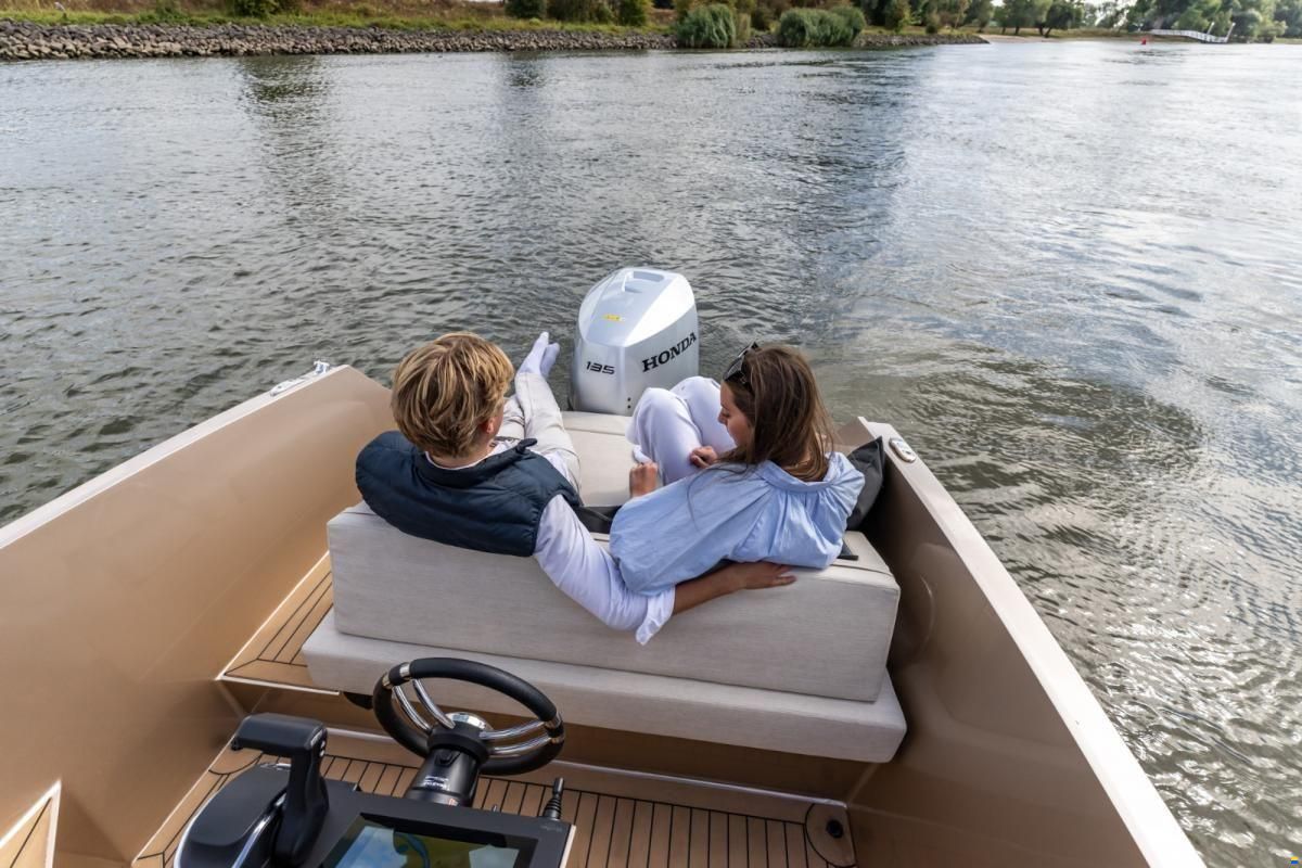Maxima 580 Sport Lounge